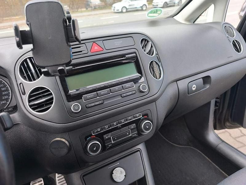 Gebraucht VW Golf Plus Cross Style 122 PS (89 kW) 2011 Schwarz Van / Kleinbus