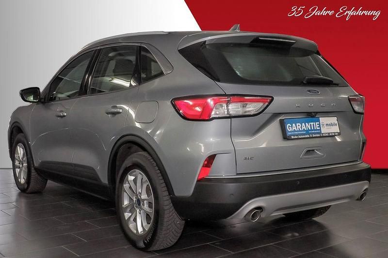 Gebraucht Ford Kuga Titanium 150 PS (110 kW) 2022 Solar silver SUV