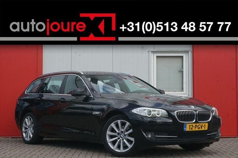 Schwarz Gebraucht 2011 BMW 523 Executive Kombi | 4.599 € (Superpreis) - Bild 1/4