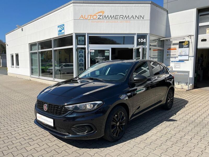 Schwarz Gebraucht 2020 Fiat Tipo Street Limousine | 12.755 € (Fairer Preis) - Bild 1/4