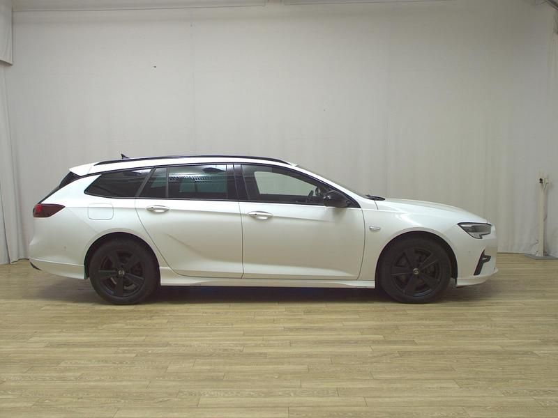 Weiss Gebraucht 2020 Opel Insignia GS Line Kombi | 14.480 € (Fairer Preis) - Bild 1/4