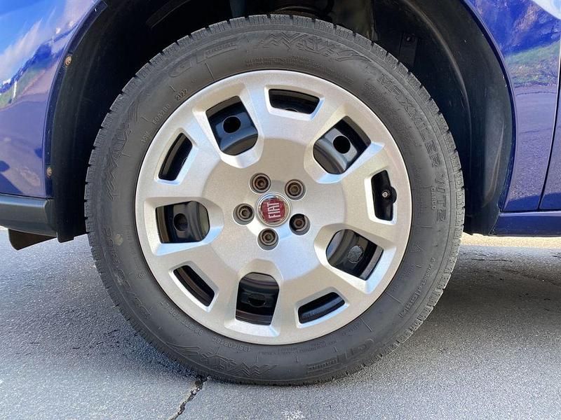 Gebraucht Fiat Doblò 120 PS (88 kW) 2019 Blau Van / Kleinbus