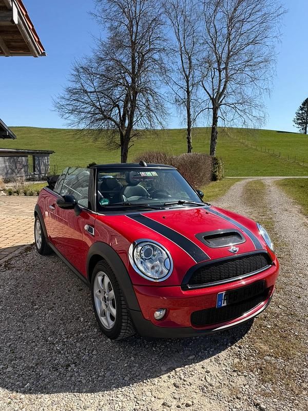 Rot Gebraucht 2010 Mini Cooper S Cabriolet Cabrio | 9.980 € (Etwas zu teuer) - Bild 1/4