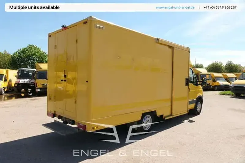 Usata Iveco Daily 106 CV (77 kW) 2012 Giallo Berlina