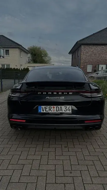 Gebraucht Porsche Panamera 4S 560 PS (411 kW) 2020 Schwarz Limousine