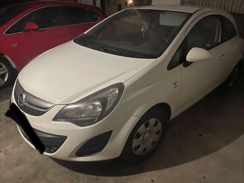 Weiß Gebraucht 2014 Opel Corsa Active Kleinwagen | 3.250 € (Guter Preis) - Bild 1/4