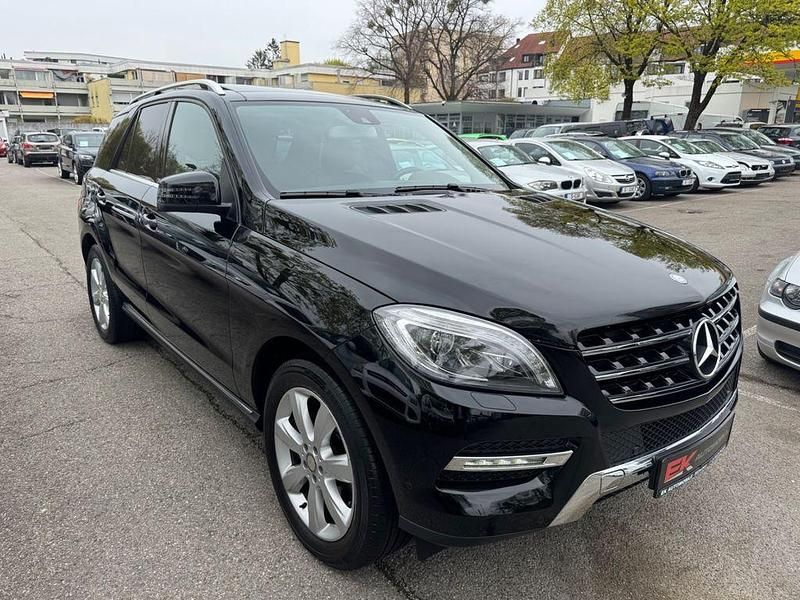 Gebraucht Mercedes ML350 258 PS (189 kW) 2014 Schwarz SUV