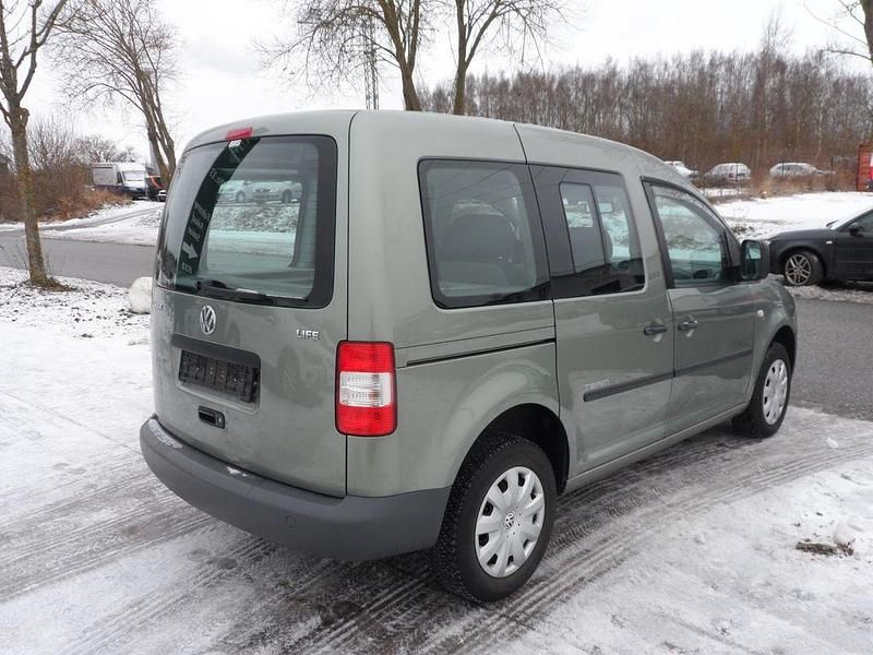 Gebraucht VW Caddy Team 80 PS (58 kW) 2010 Grün Van / Kleinbus