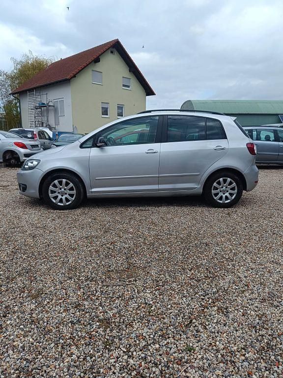 Gebraucht VW Golf Plus Cross Match 122 PS (89 kW) 2012 Silber Van / Kleinbus