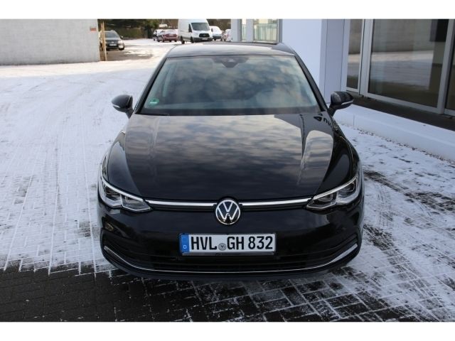 Gebraucht VW Golf VIII Active 150 PS (110 kW) 2022 Schwarz Limousine