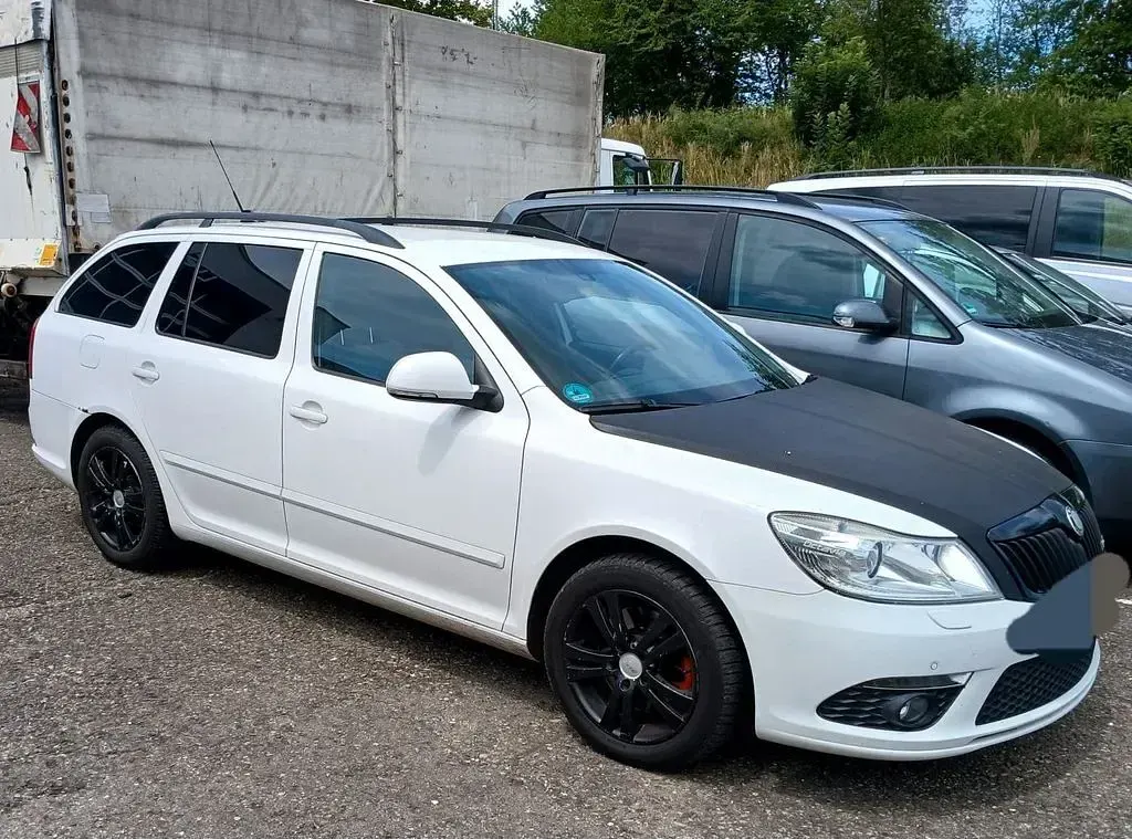Gebraucht Skoda Octavia RS 170 PS (125 kW) 2012 Silber Kombi