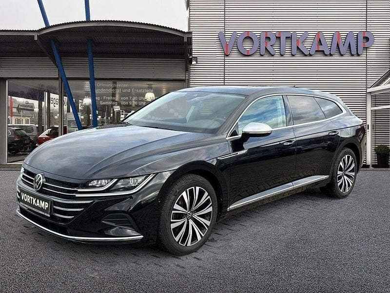 Deep black perleffekt (metallic) Gebraucht 2021 VW Arteon Elegance Kombi | 25.490 € (Guter Preis) - Bild 1/4