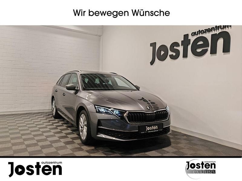Grau (graphitegrau metallic) Gebraucht 2025 Skoda Octavia Selection | 32.490 € (Guter Preis) - Bild 1/4