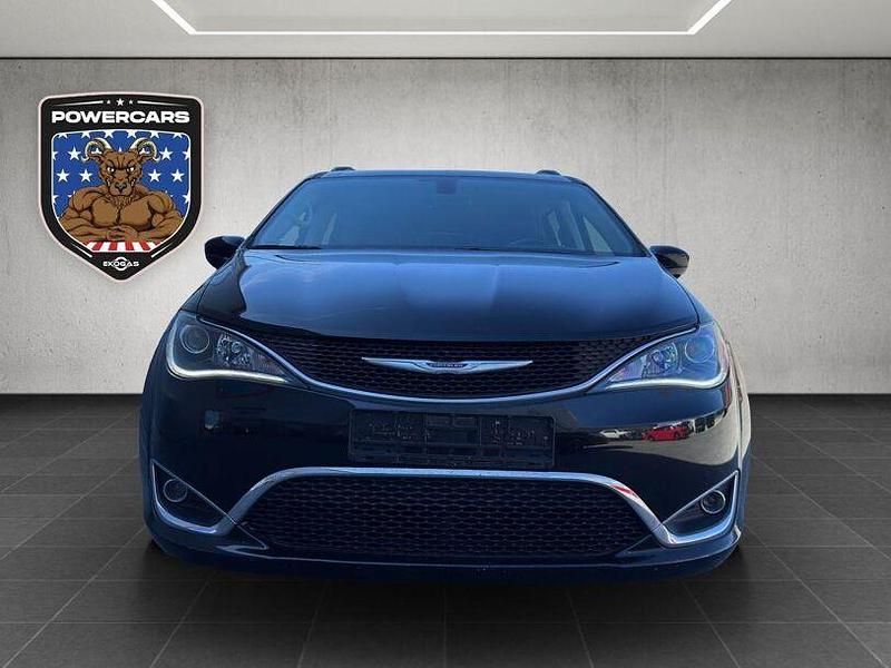 Gebraucht Chrysler Pacifica Touring 291 PS (214 kW) 2018 Schwarz Kombi