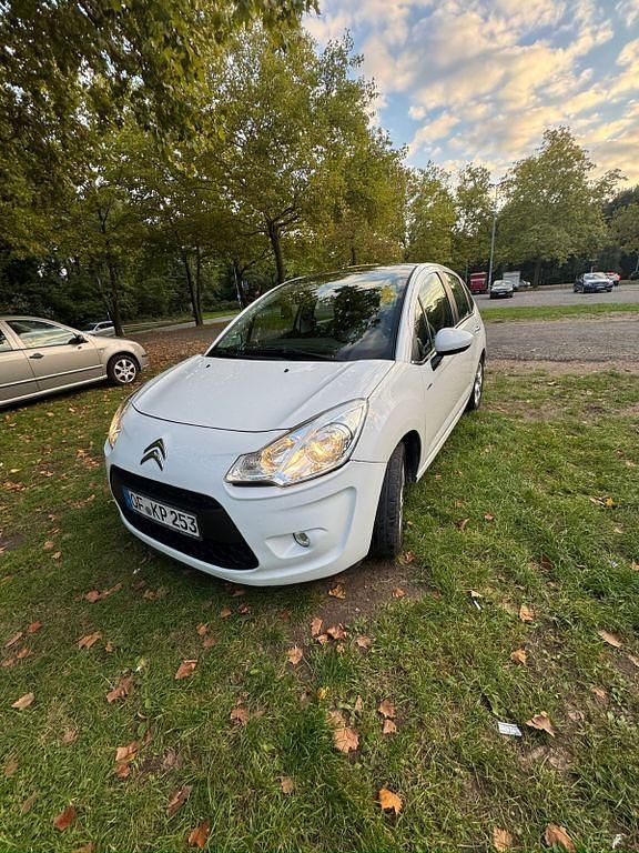 Weiß Gebraucht 2012 Citroën C3 Exclusive Kleinwagen | 4.300 € (Fairer Preis) - Bild 1/4