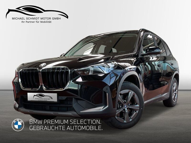 Schwarz ii Gebraucht 2023 BMW X1 Comfort Edition SUV | 38.350 € (Superpreis) - Bild 1/4