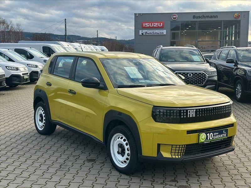 Neu Fiat Grande Panda Red 83 kW (113 PS) 2025 Gelb Kleinwagen