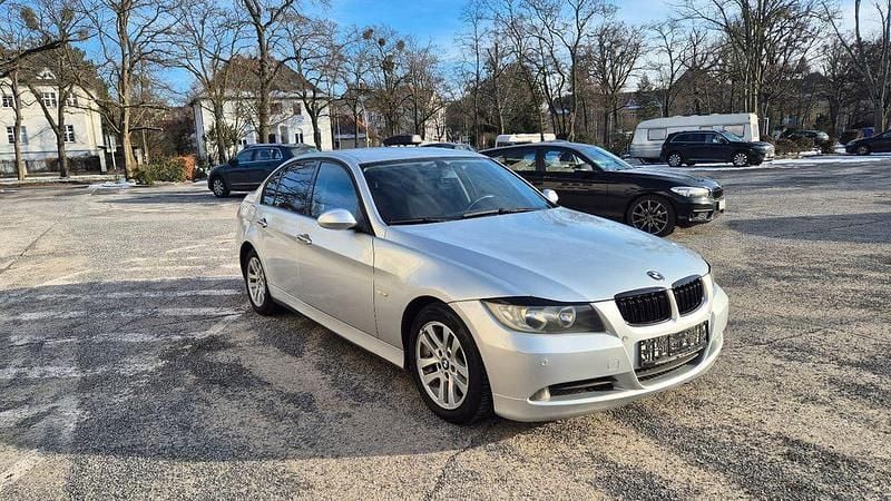 Gebraucht BMW 320 150 PS (110 kW) 2006 Silber Limousine