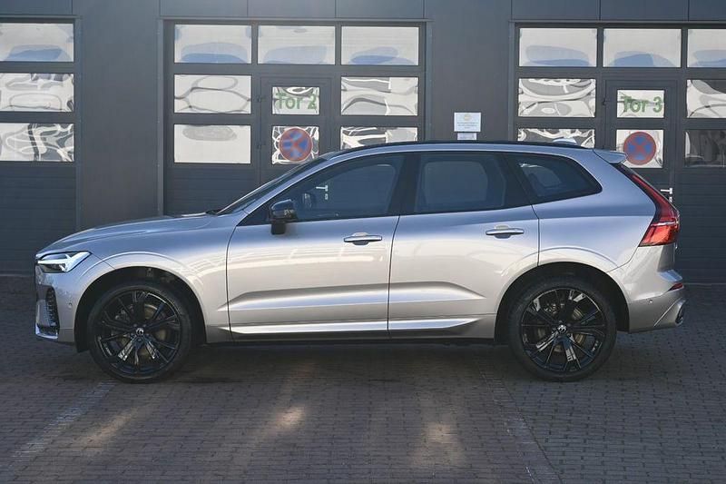 Gebraucht Volvo XC60 Plus 197 PS (144 kW) 2022 Beige SUV