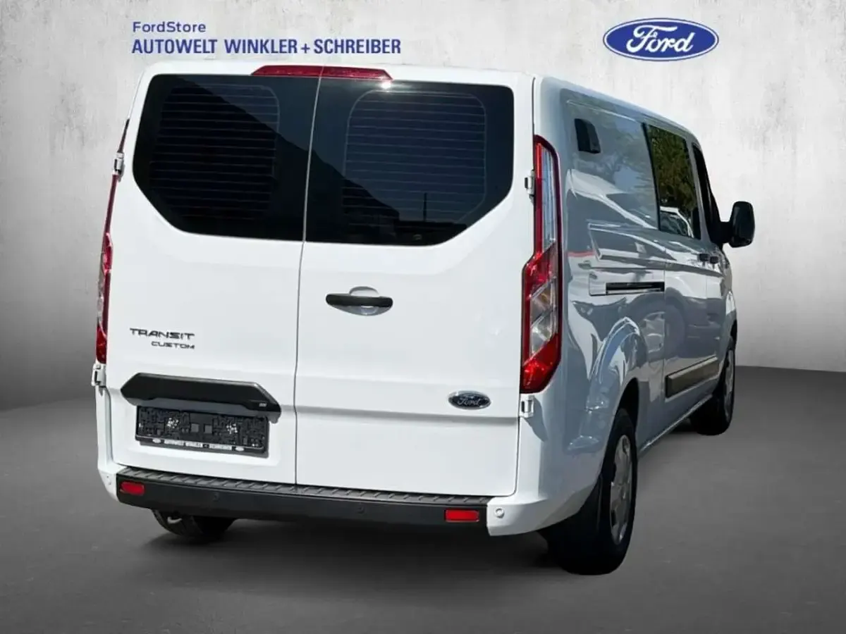 Gebraucht Ford Transit Custom Trend 131 PS (96 kW) 2022 Frostweiß Pickup