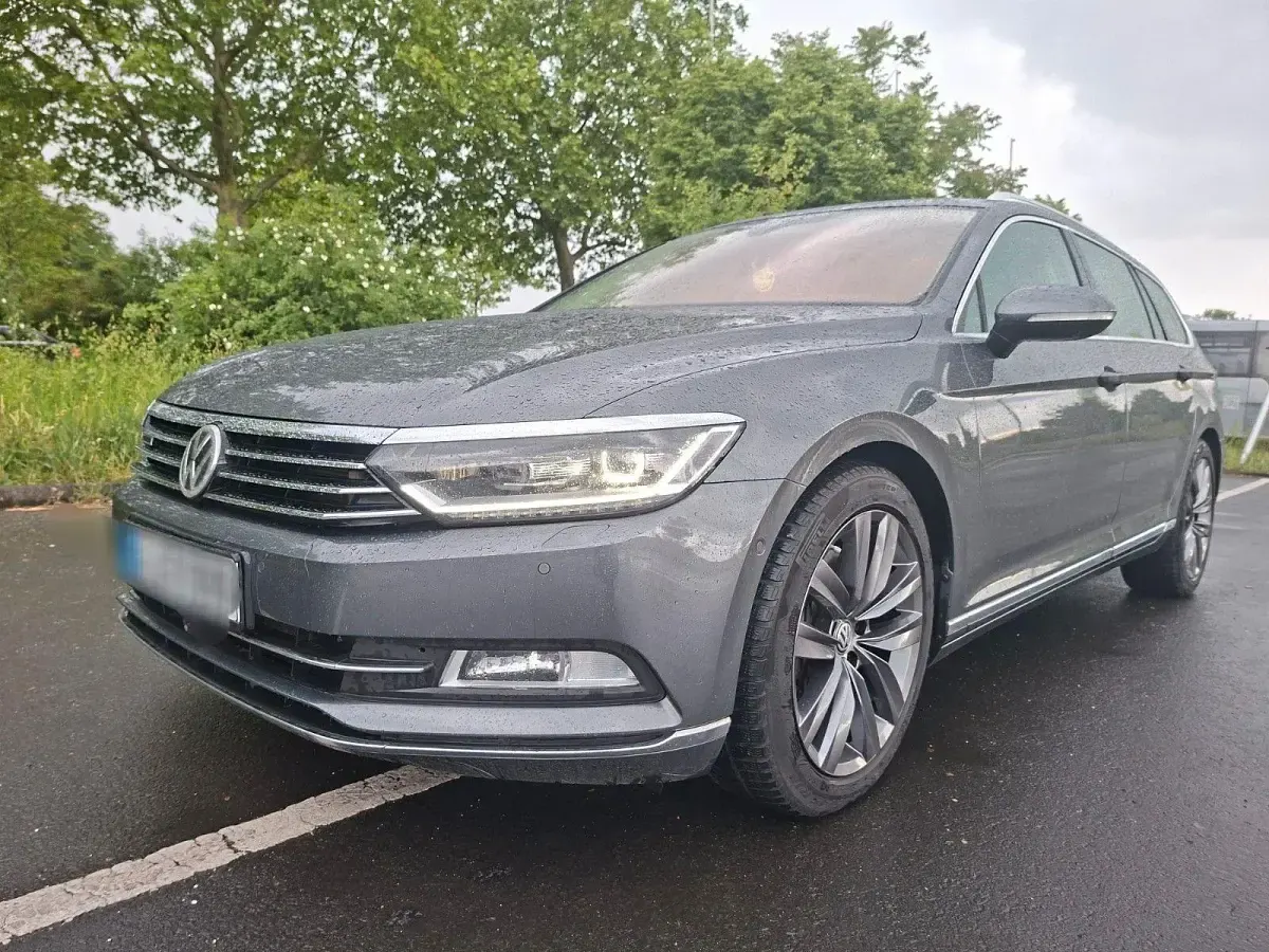 Gebraucht VW Passat Highline 240 PS (176 kW) 2015 Grau Kombi