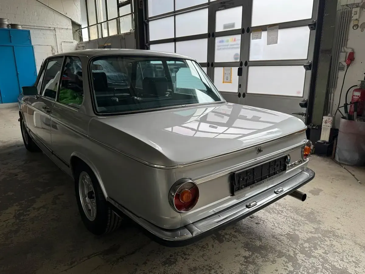 Gebraucht BMW 2002 130 PS (95 kW) 1972 Silber Limousine