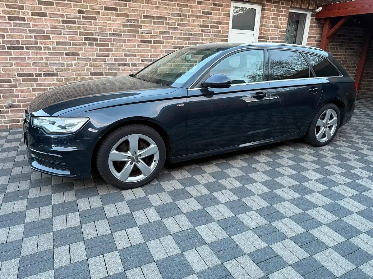 Gebraucht Audi A6 230 PS (169 kW) 2014 Blau Kombi