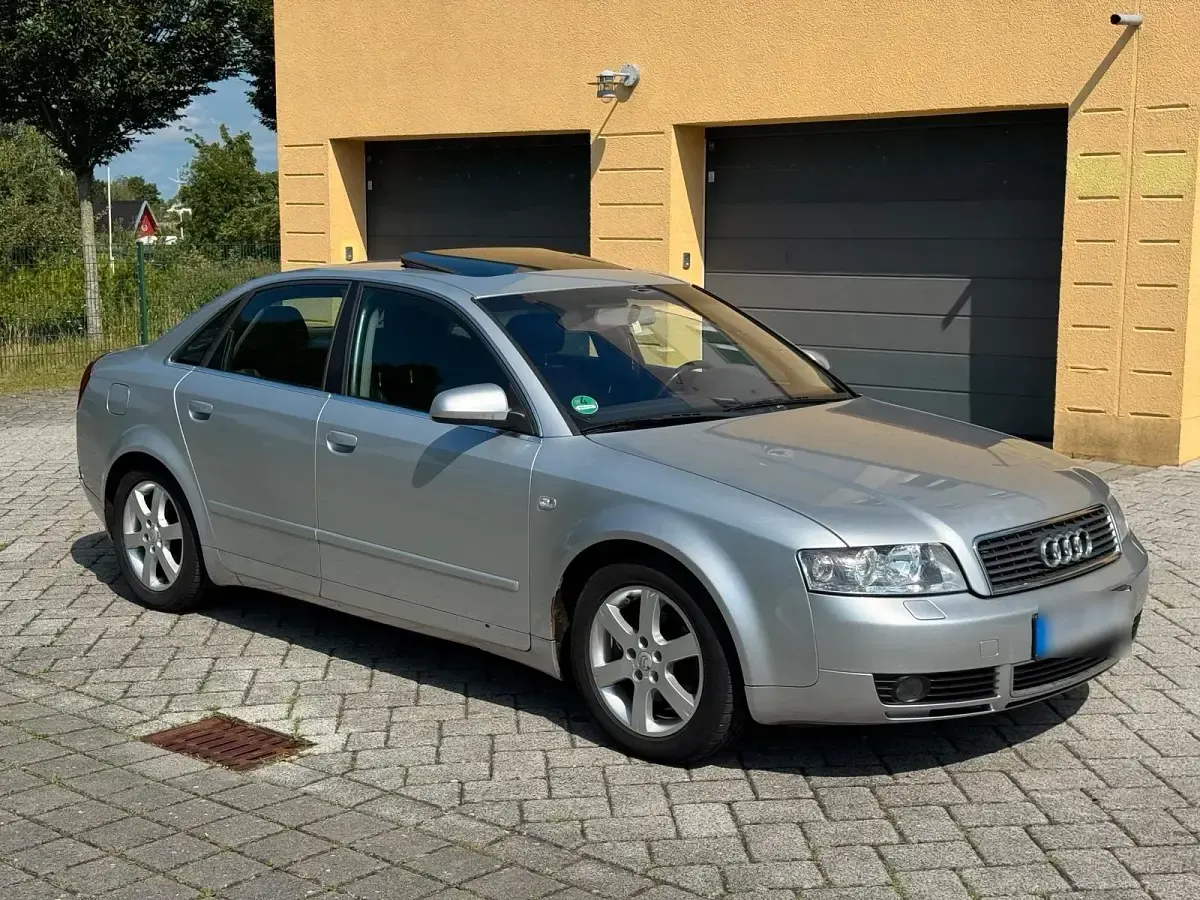 Gebraucht Audi A4 163 PS (119 kW) 2003 Silber Limousine