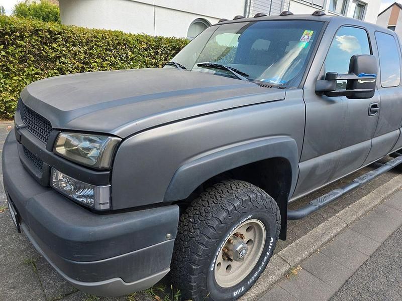 Gebraucht Chevrolet Silverado 302 PS (222 kW) 2004 Grau SUV