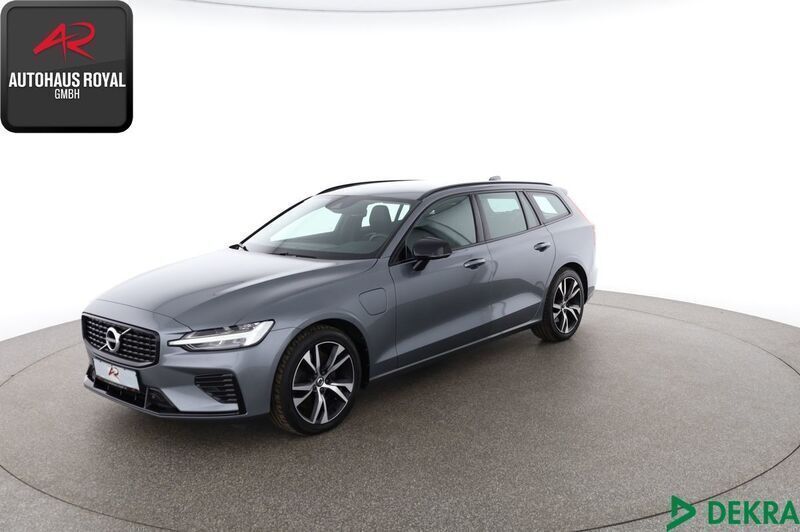 Grau Gebraucht 2021 Volvo V60 R-Design Kombi | 25.880 € (Superpreis) - Bild 1/4