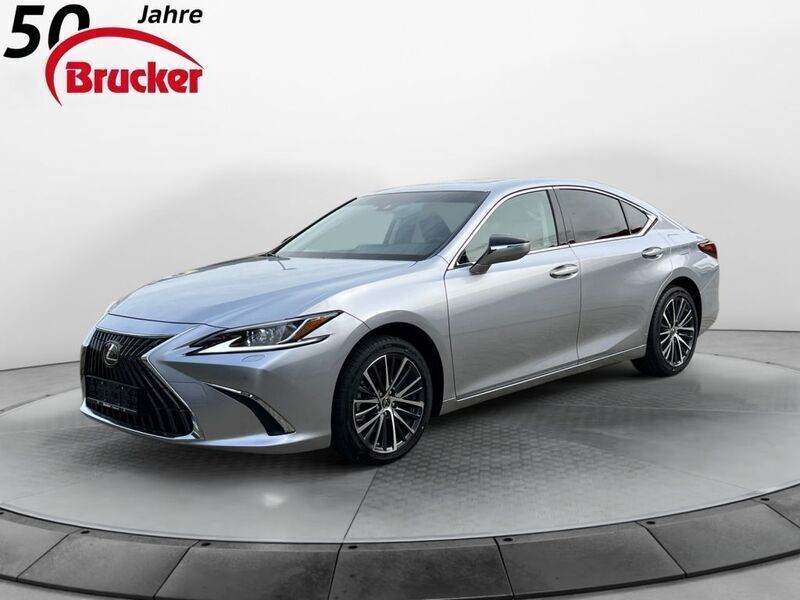Iridiumsilber metallic Gebraucht 2023 Lexus ES300H Business Edition Limousine | 42.990 € (Fairer Preis) - Bild 1/4