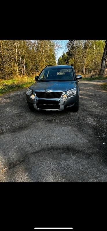 Gebraucht Skoda Yeti 105 PS (77 kW) 2010 Grau SUV