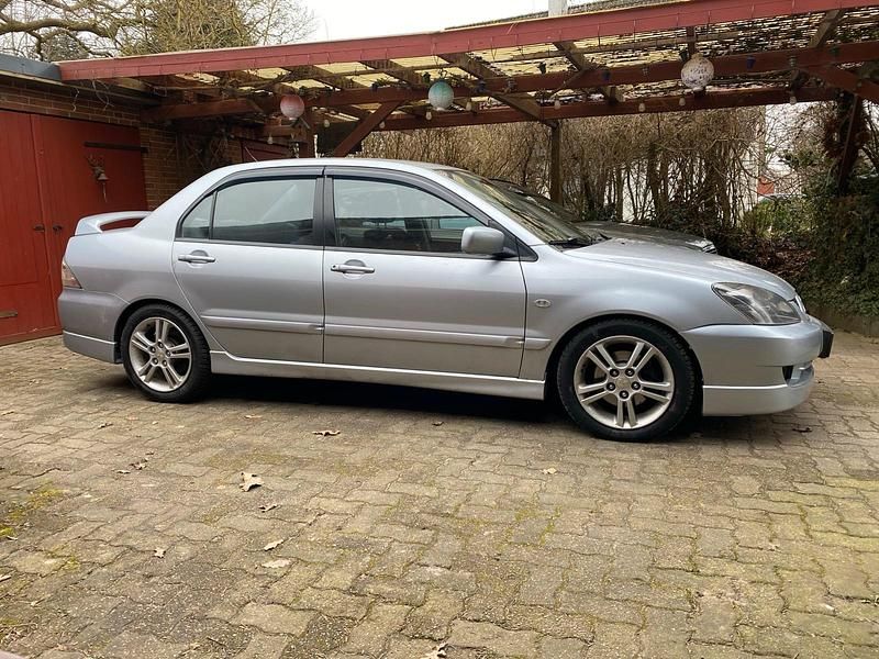 Gebraucht Mitsubishi Lancer 135 PS (99 kW) 2007 Silber Limousine