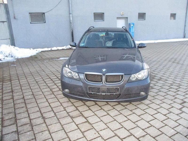 Gebraucht 2006 BMW 320 Sport Line Kombi | 999 € (Teuer) - Bild 1/4
