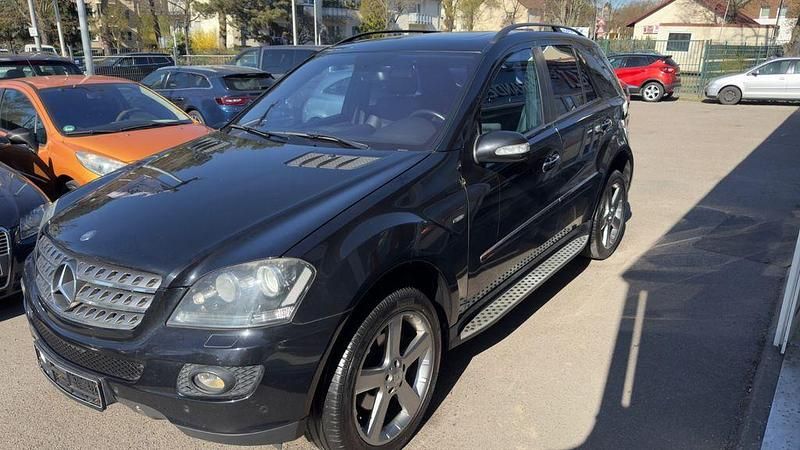 Gebraucht Mercedes ML280 AMG Edition 1 190 PS (139 kW) 2008 Schwarz SUV