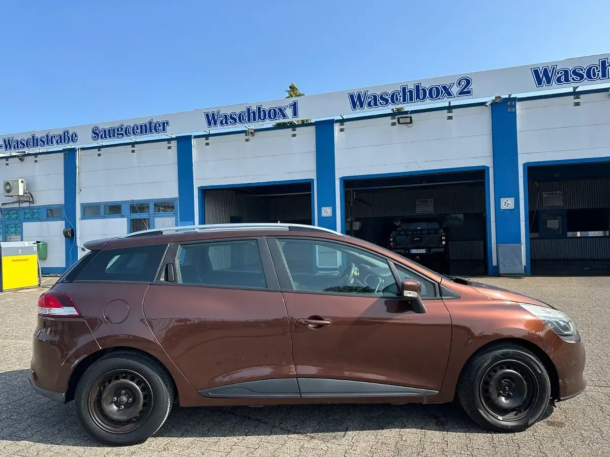 Gebraucht Renault Clio GrandTour Dynamique 73 PS (53 kW) 2013 Braun Kombi