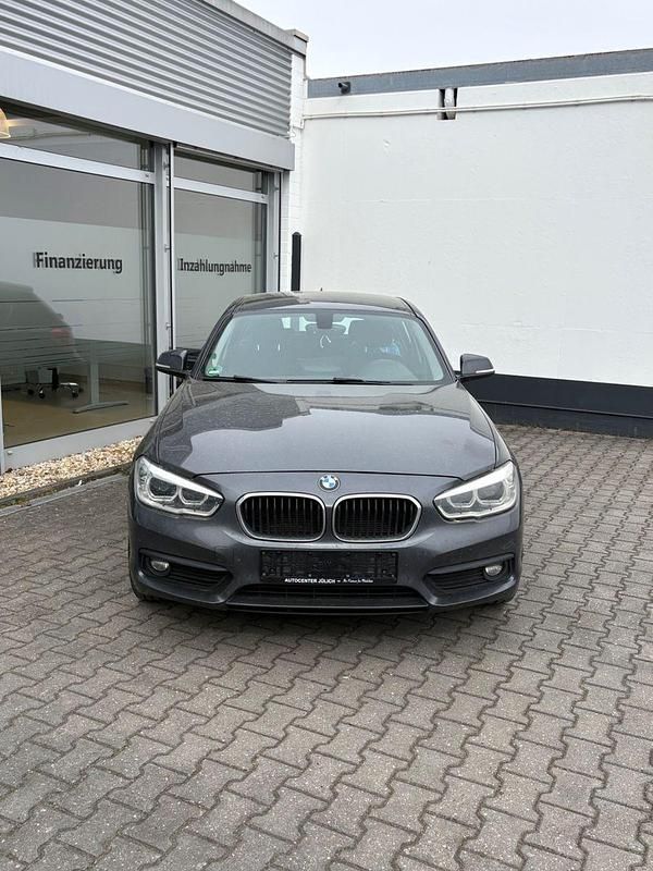 Gebraucht BMW 116 Advantage 116 PS (85 kW) 2019 Grau Kleinwagen