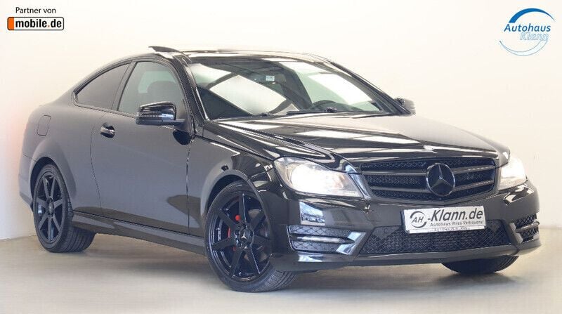 Schwarz Gebraucht 2013 Mercedes C250 AMG line Coupé | 14.499 € (Superpreis) - Bild 1/4