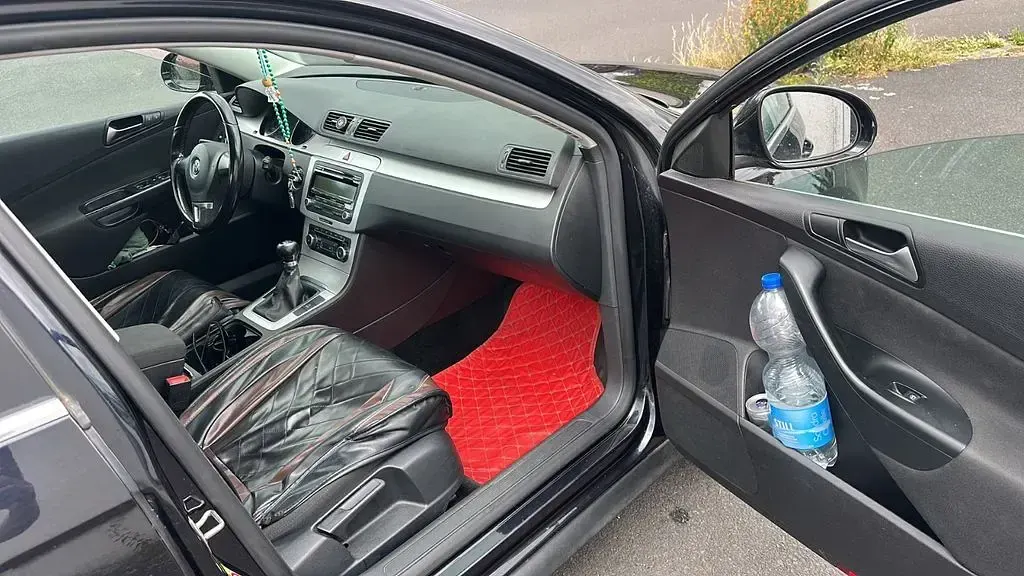 Gebraucht VW Passat Comfortline 140 PS (102 kW) 2010 Schwarz Limousine