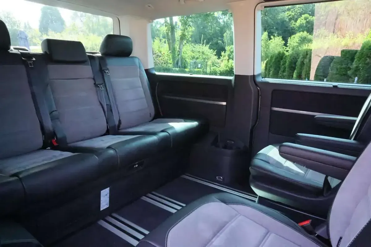 Gebraucht VW Multivan Generation Six 199 PS (146 kW) 2020 Schwarz Van / Kleinbus