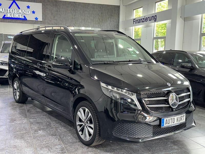 Schwarz Gebraucht 2023 Mercedes V300 Night Van / Kleinbus | 54.900 € (Superpreis) - Bild 1/4