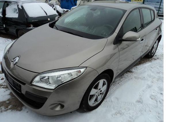 Beige metallic Gebraucht 2009 Renault Mégane III Limousine | 8.690 € - Bild 1/3