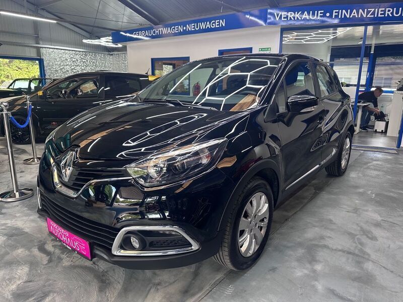 Schwarz Gebraucht 2017 Renault Captur Experience SUV | 8.390 € (Guter Preis) - Bild 1/4