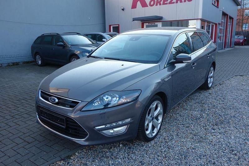 Gebraucht Ford Mondeo Titanium 239 PS (175 kW) 2011 Braun Limousine