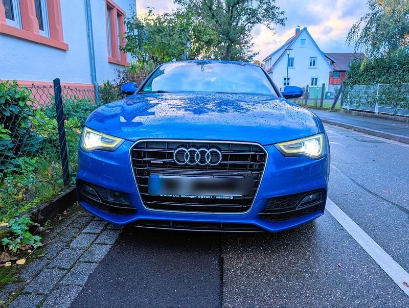 Blau Gebraucht 2015 Audi A5 Sportback Black Edition Limousine | 14.800 € (Etwas zu teuer) - Bild 1/4