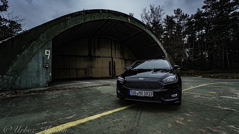 Gebraucht Ford Focus ST-Line 140 PS (102 kW) 2018 Schwarz Kombi