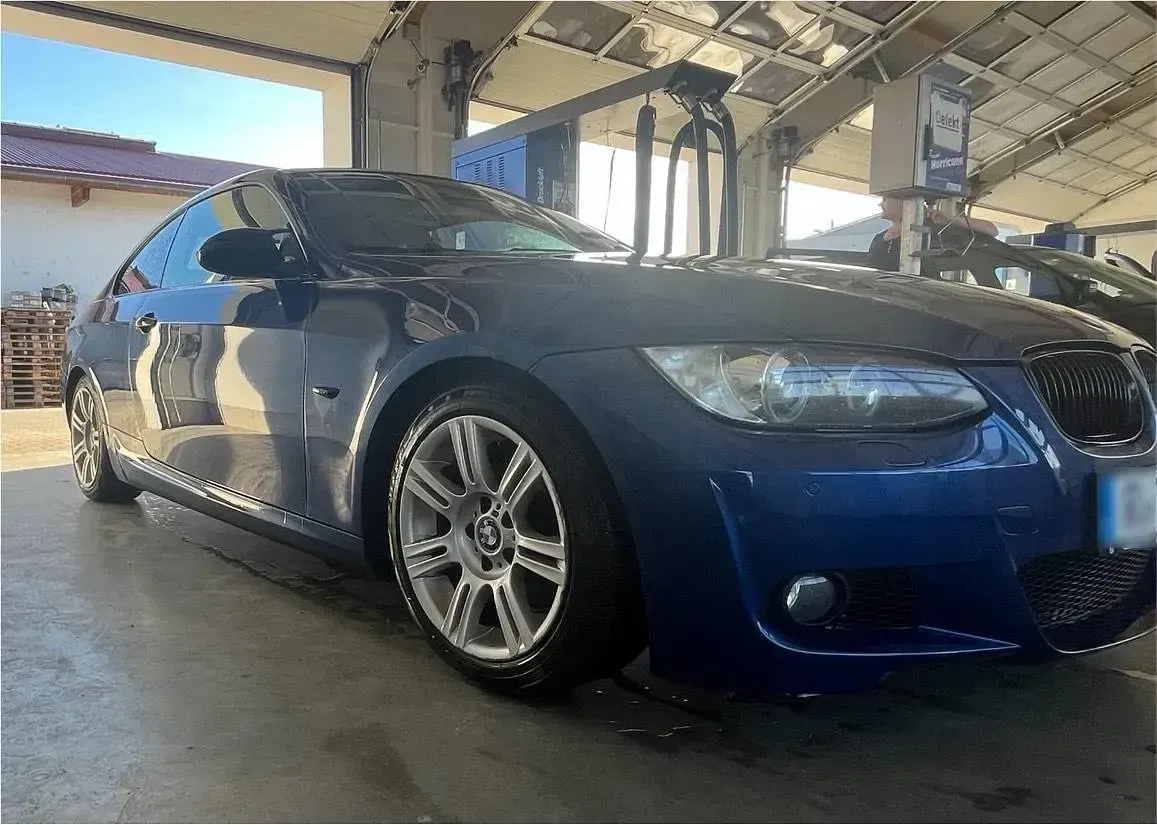 Gebraucht BMW 320 177 PS (130 kW) 2008 Blau Coupé