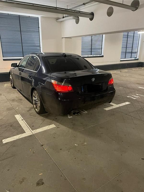 Gebraucht BMW 530 M Sport 236 PS (173 kW) 2008 Schwarz Limousine
