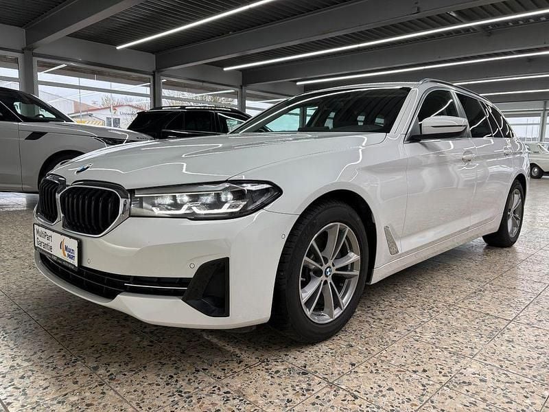 Gebraucht BMW 520 184 PS (135 kW) 2022 Weiß Limousine
