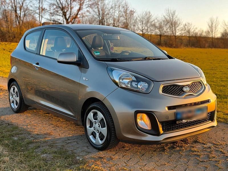 Gebraucht Kia Picanto Edition 7 69 PS (50 kW) 2012 Gold Kleinwagen